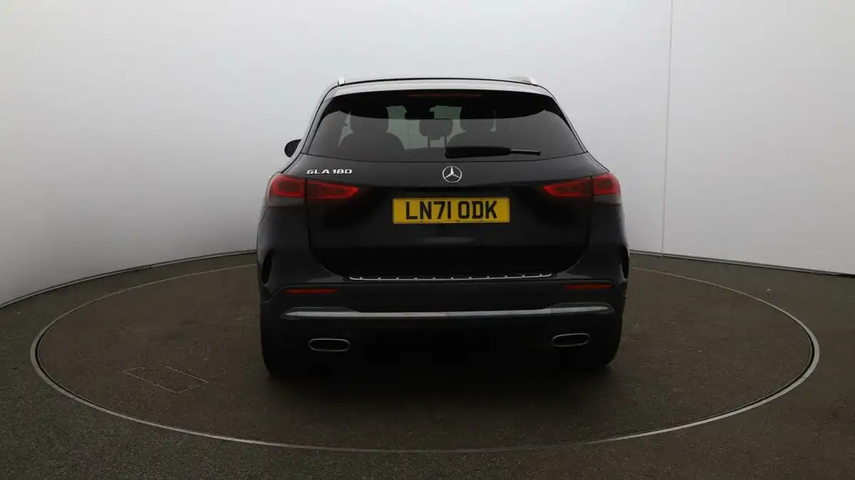 2021-mercedes-benz-gla-class-13-gla-180-amg-line-executive-1332cc-big-52