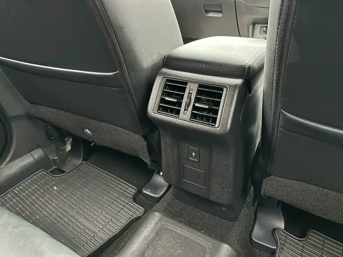 2019-mitsubishi-outlander-24-4h-phev-big-31