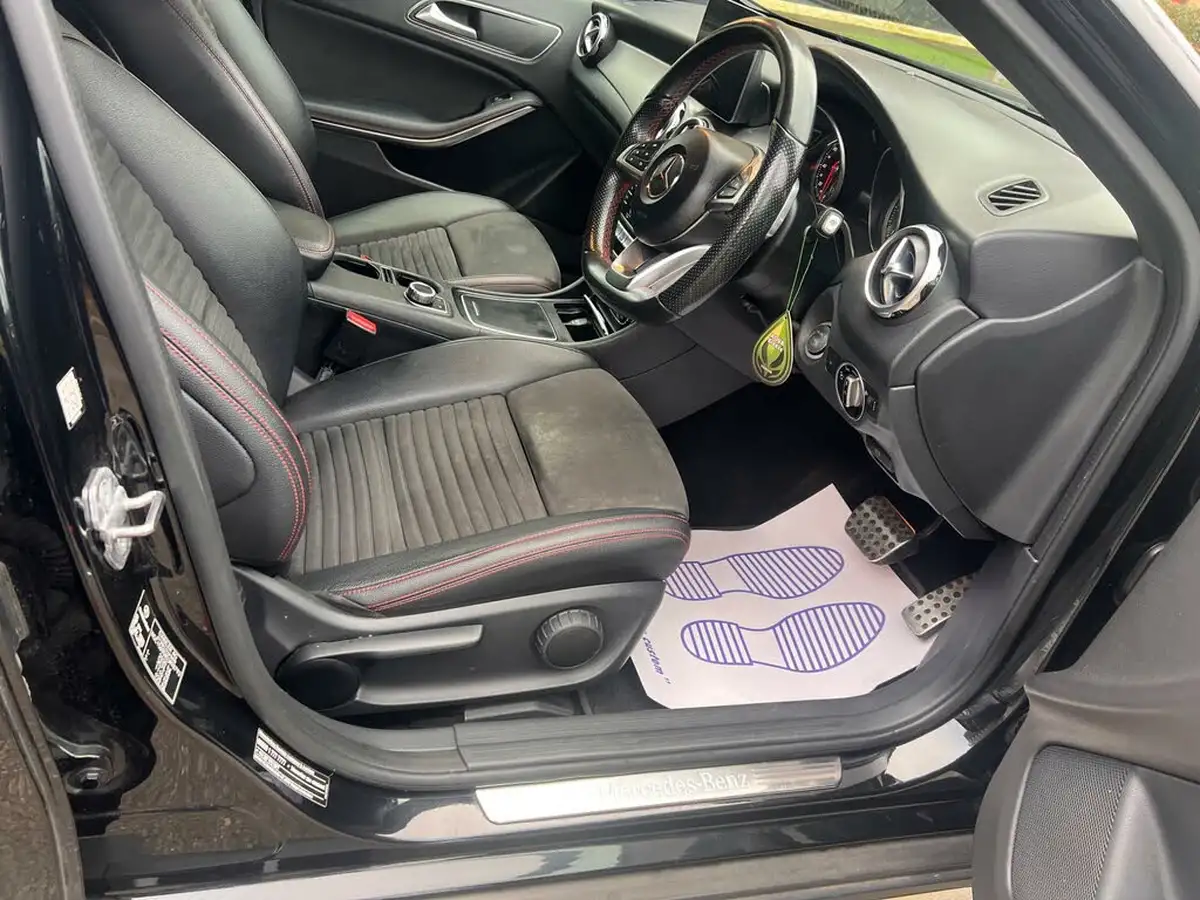 2018-mercedes-benz-gla-class-21d-gla-200d-amg-line-134bhp-ss-7g-dct-big-35