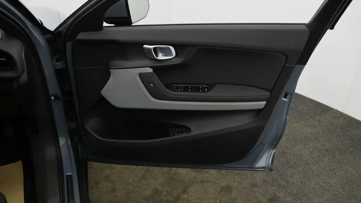 2022-polestar-polestar-2-e-ps2-165kw-standard-single-hatchback-big-14