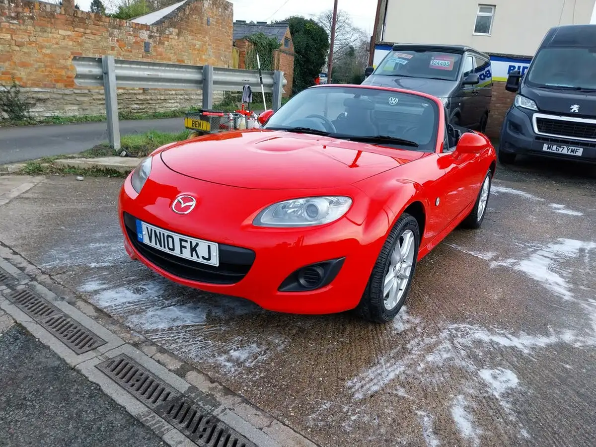 2010-mazda-mx-5-18-se-126ps-big-2