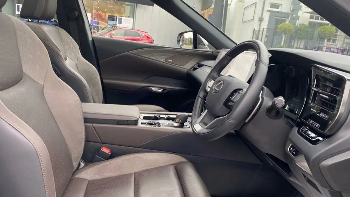 2023-lexus-rx-450h-25-takumi-big-12