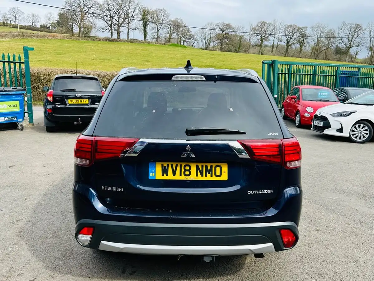 2018-mitsubishi-outlander-22di-d-4-leather-auto-big-7