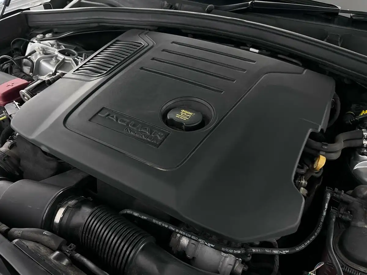 2022-jaguar-f-pace-20-d200-r-dynamic-s-big-13