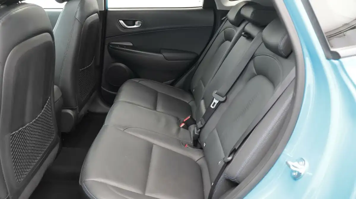 2023-hyundai-kona-e-ultimate-204ps-64kwh-105kw-obc-big-16