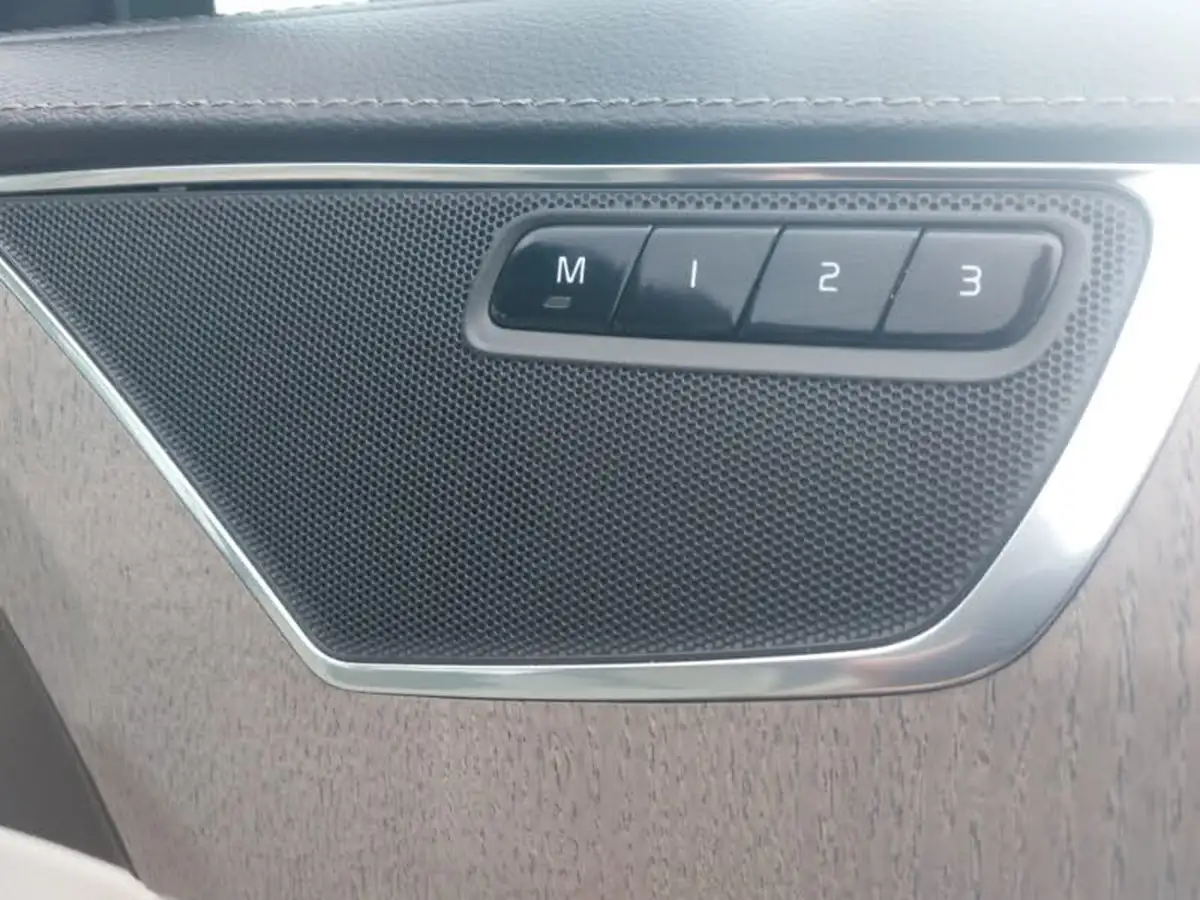 2021-volvo-xc90-20td-b5-inscription-big-12