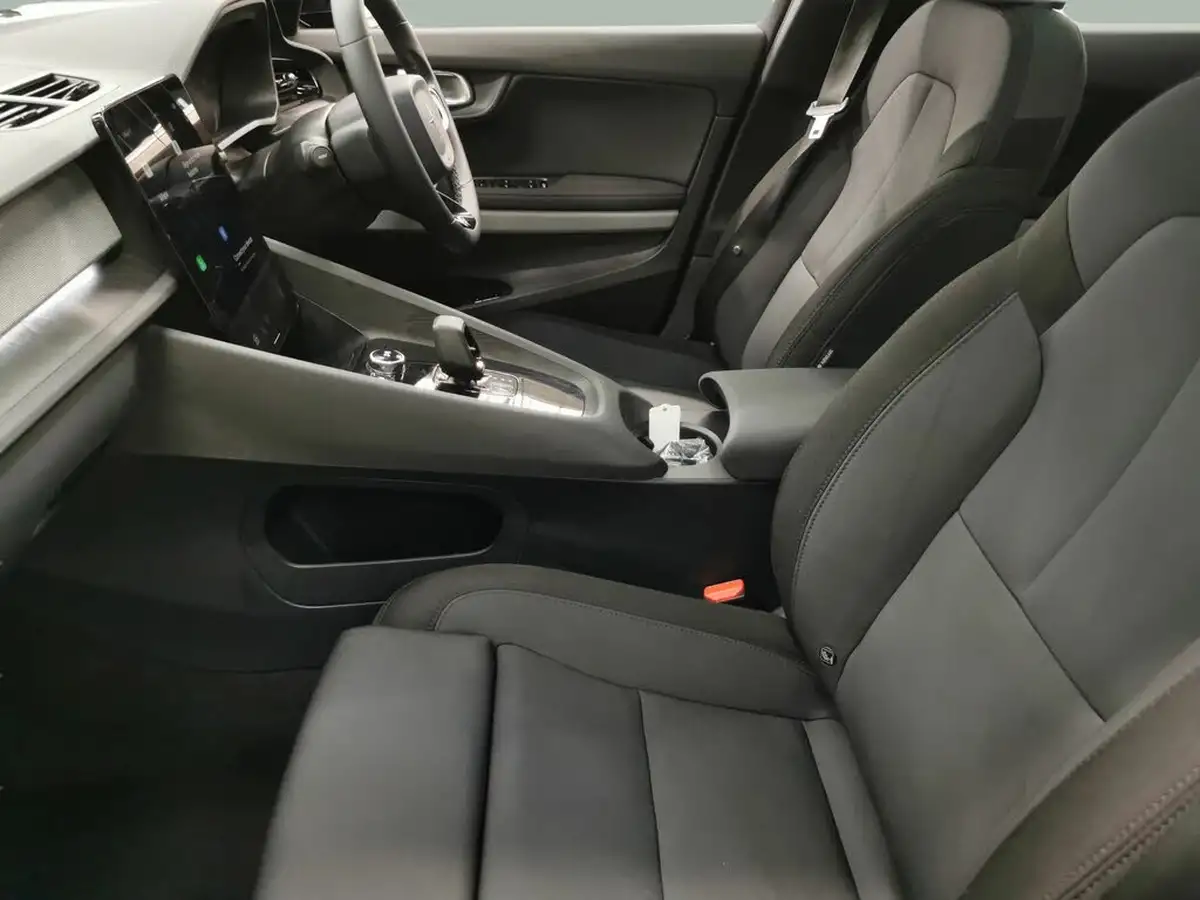 2021-polestar-polestar-2-e-ps2-300kw-longe-dual-plus-pilot-hatchback-big-3