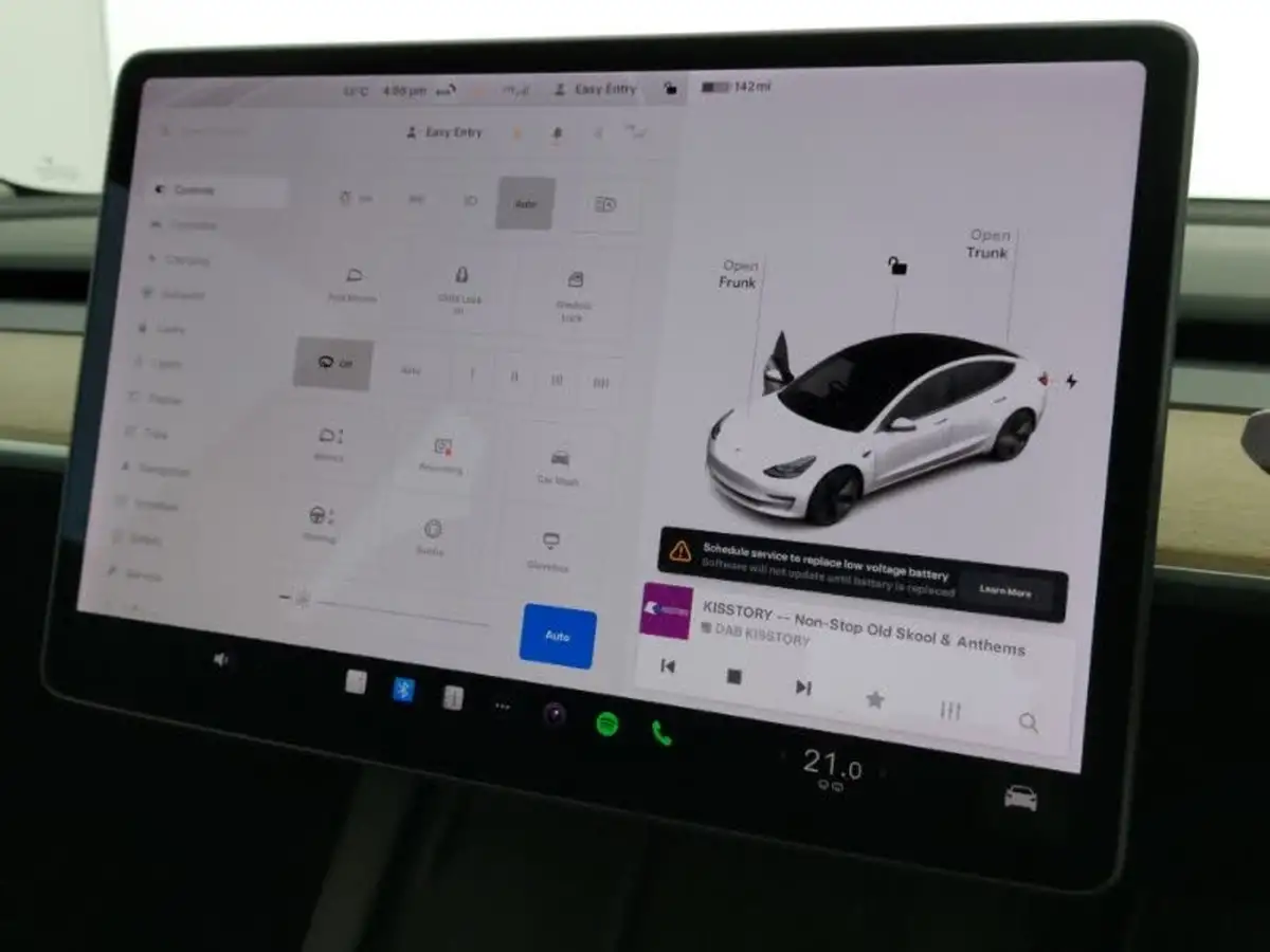 2021-tesla-model-3-e-long-range-4x4-big-11