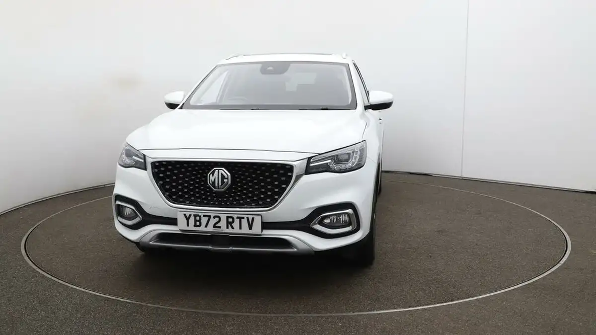 2023-mg-hs-15t-gdi-exclusive-162ps-dct-big-38
