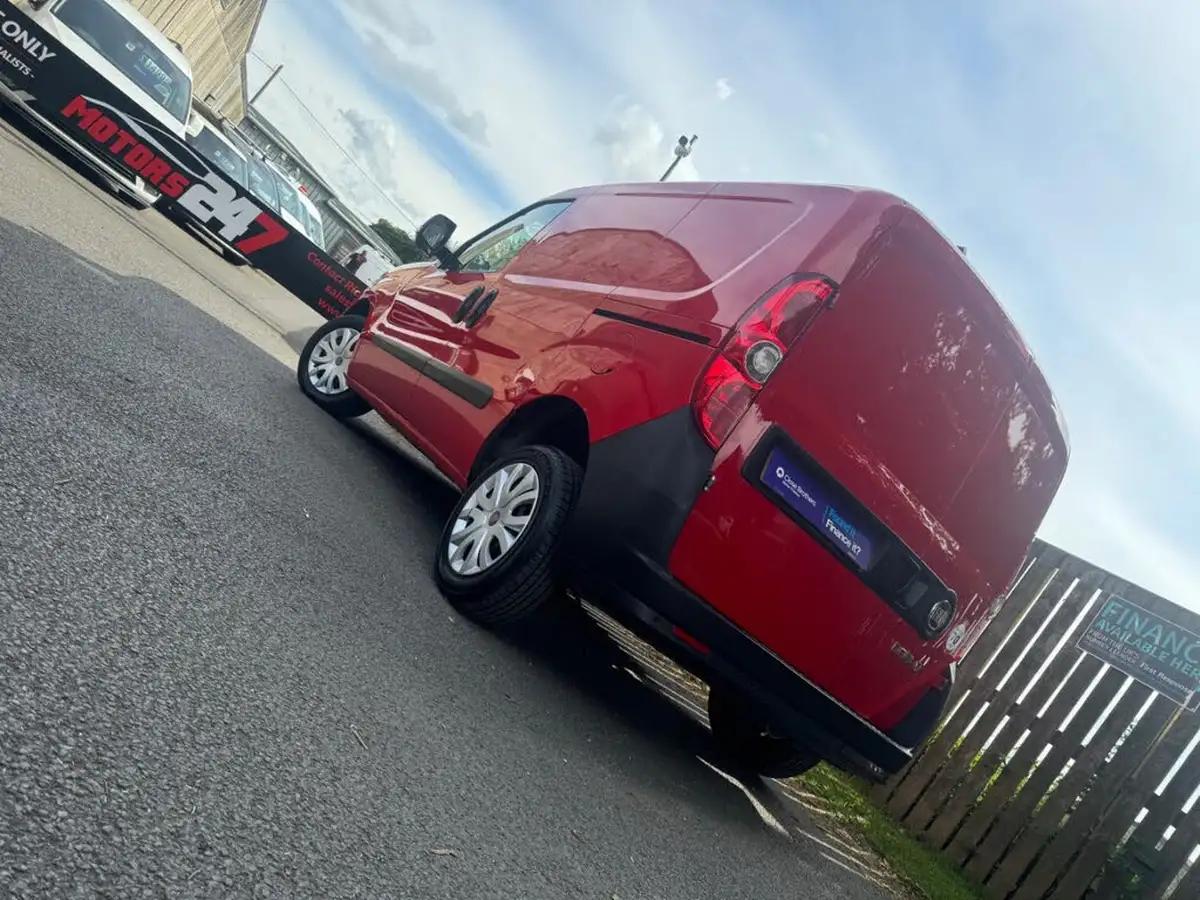 2013-fiat-doblo-cargo-13td-maxi-big-28
