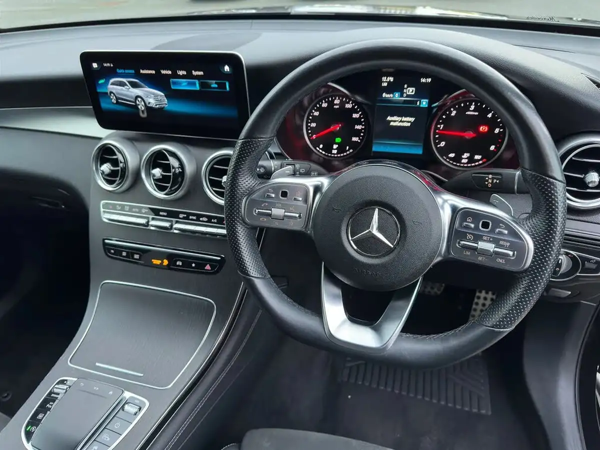 2019-mercedes-benz-glc-class-20d-glc220d-amg-line-station-wagon-5d-4matic-plus-big-4