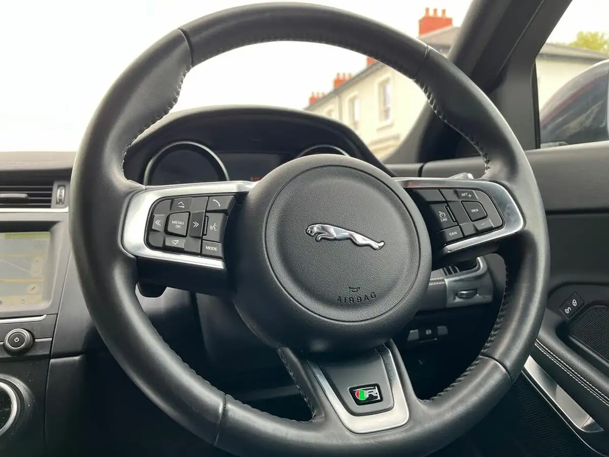 2019-jaguar-e-pace-20-i4d-r-dynamic-s-180ps-awd-auto-big-20