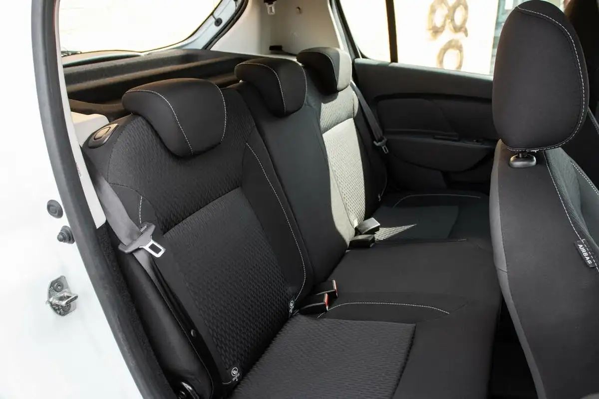 2019-dacia-sandero-09-tce-comfort-ss-big-30