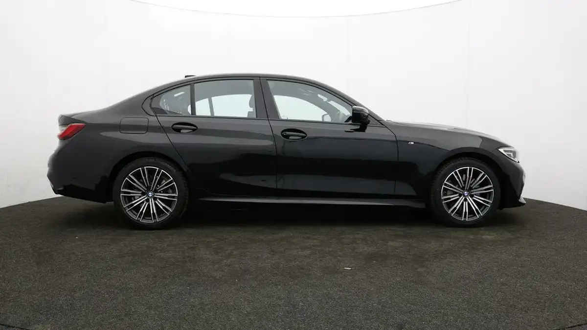 2019-bmw-3-series-20-330e-m-sport-plus-pack-big-31