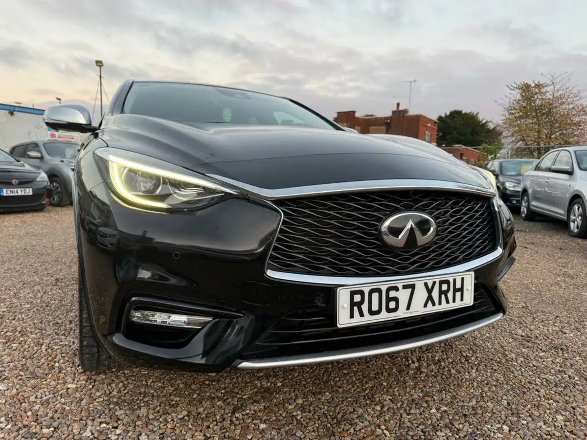 2018-infiniti-q30-22d-premium-intouch-awd-big-23