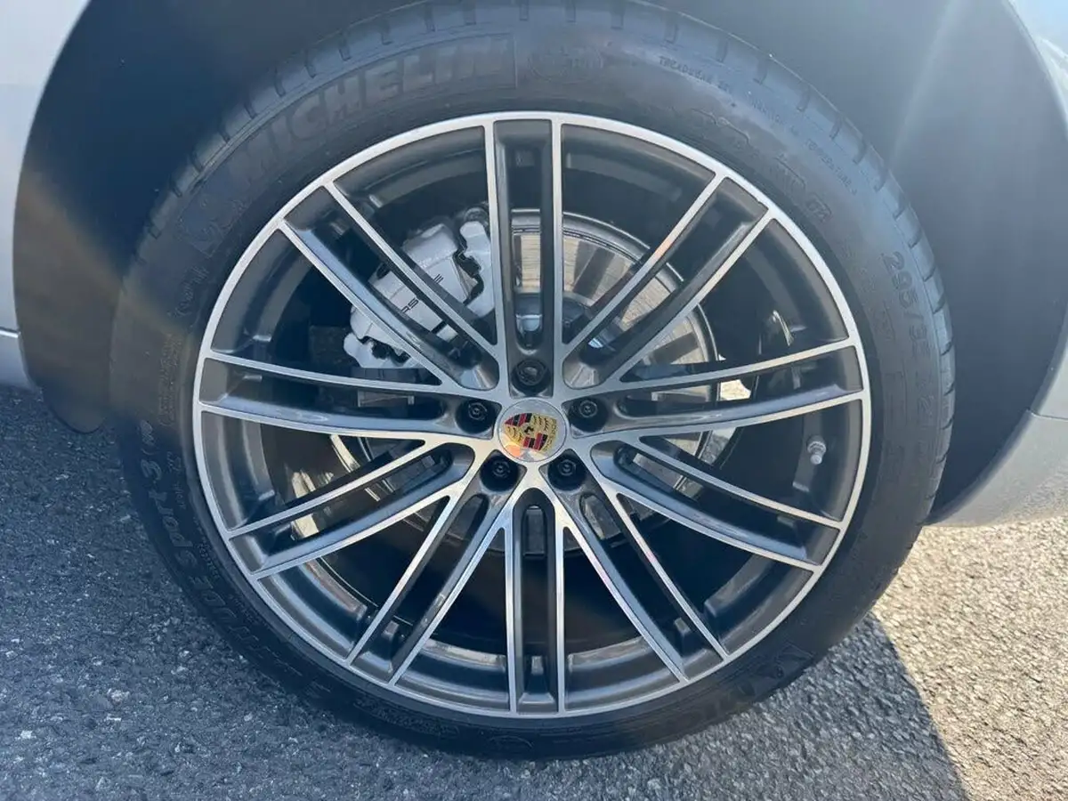 2019-porsche-macan-29-v6-turbo-big-42