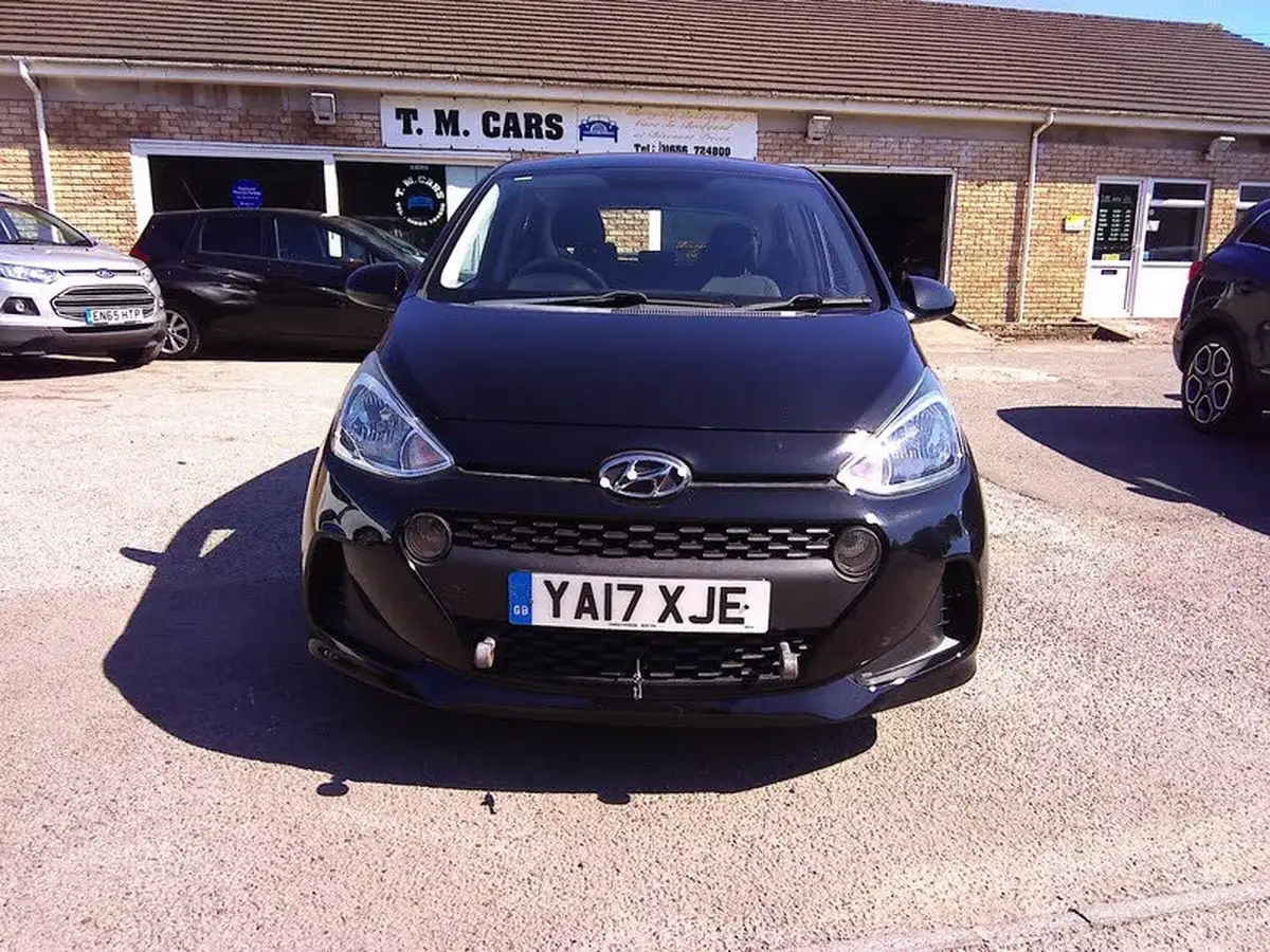 2017-hyundai-i10-10-se-big-2