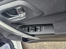 2015-toyota-auris-18-vvt-i-hsd-excel-hatchback-e-cvt-small-25