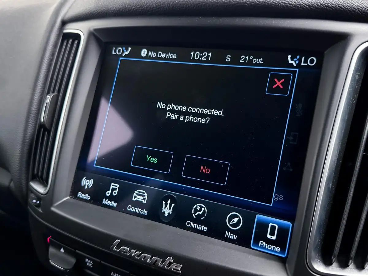 2019-maserati-levante-30-gransport-nerissimo-pack-ss-big-61