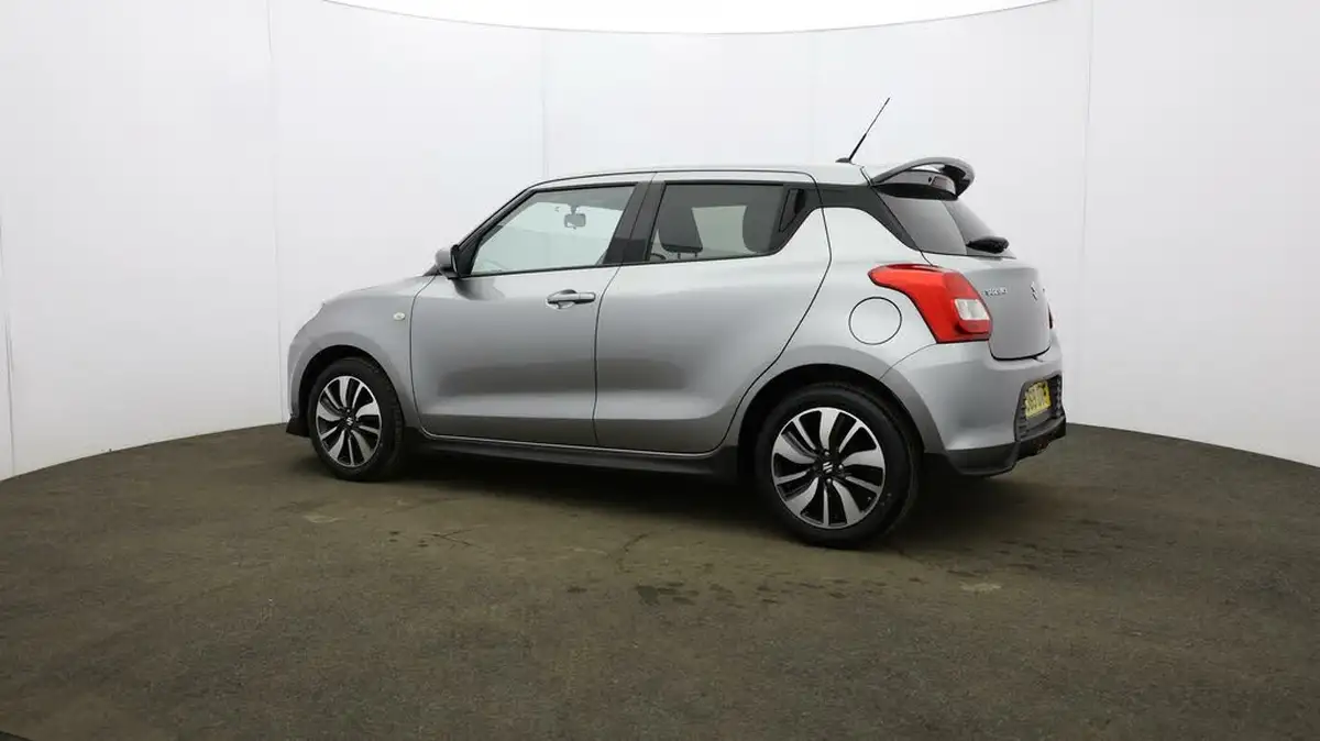 2019-suzuki-swift-12-dualjet-attitude-big-59