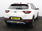 2019-kia-stonic-10-t-gdi-4-small-4