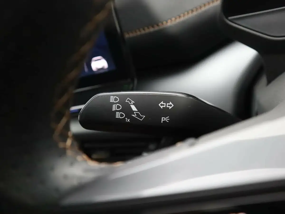 2023-cupra-born-e-v2-204ps-58kwh-big-19