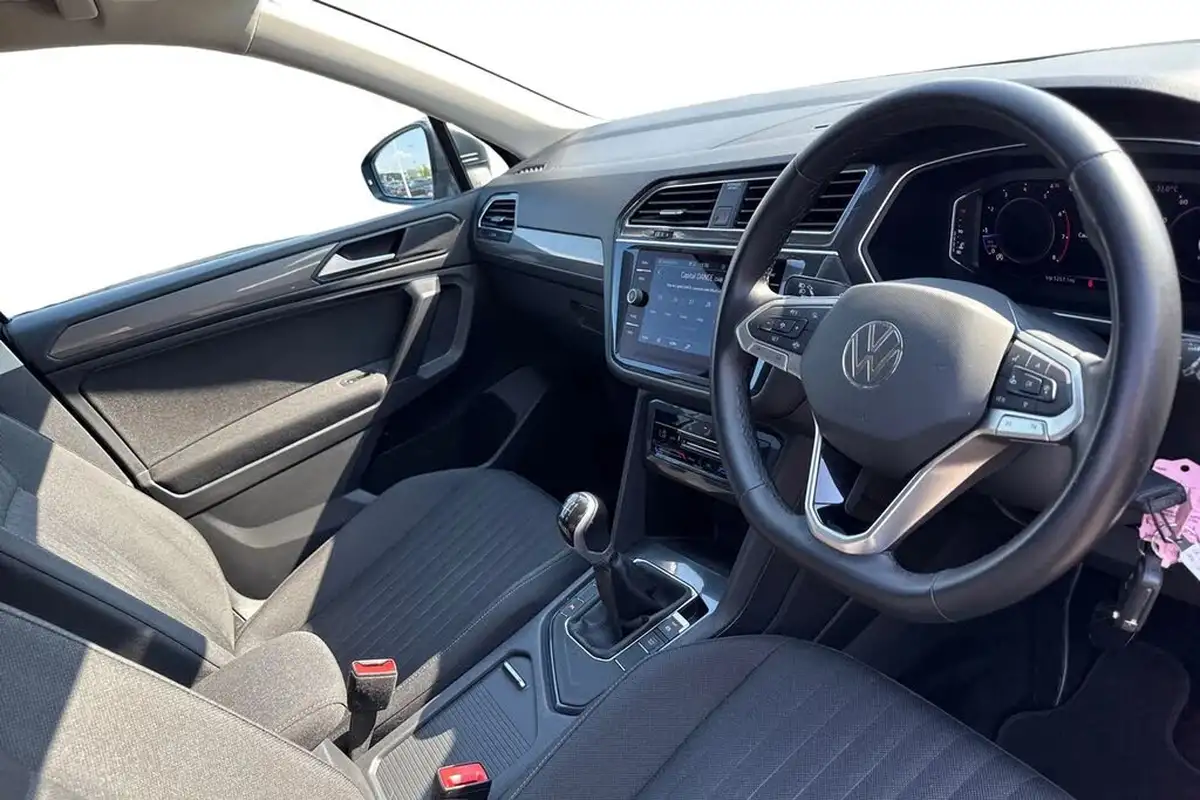 2023-volkswagen-tiguan-allspace-15-tsi-life-big-13