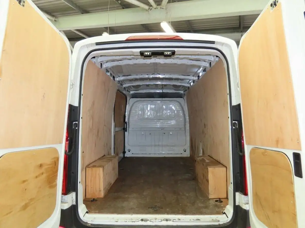 2023-maxus-deliver-9-big-11