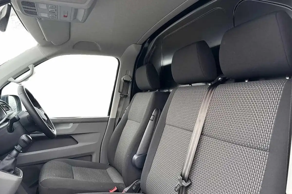 2024-volkswagen-transporter-big-10