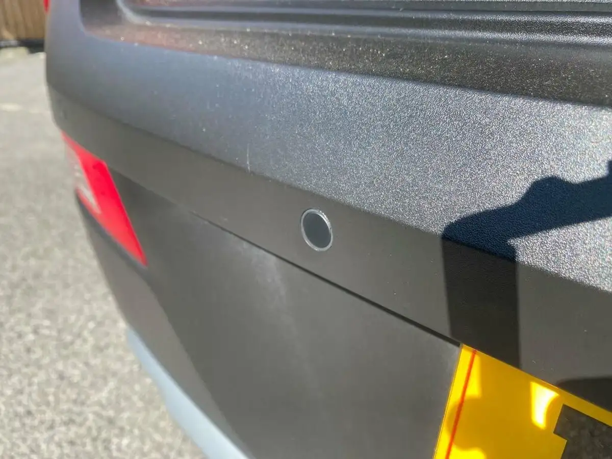 2023-hyundai-bayon-10-t-gdi-se-connect-dct-big-5