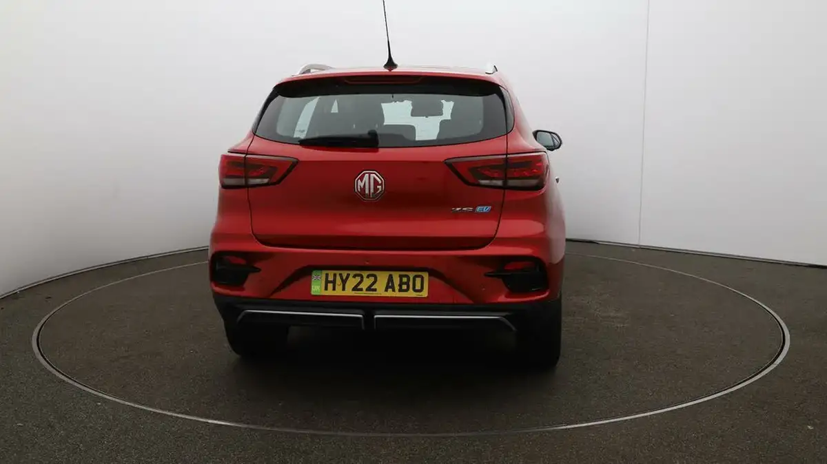 2022-mg-zs-suv-e-trophy-ev-176ps-big-50