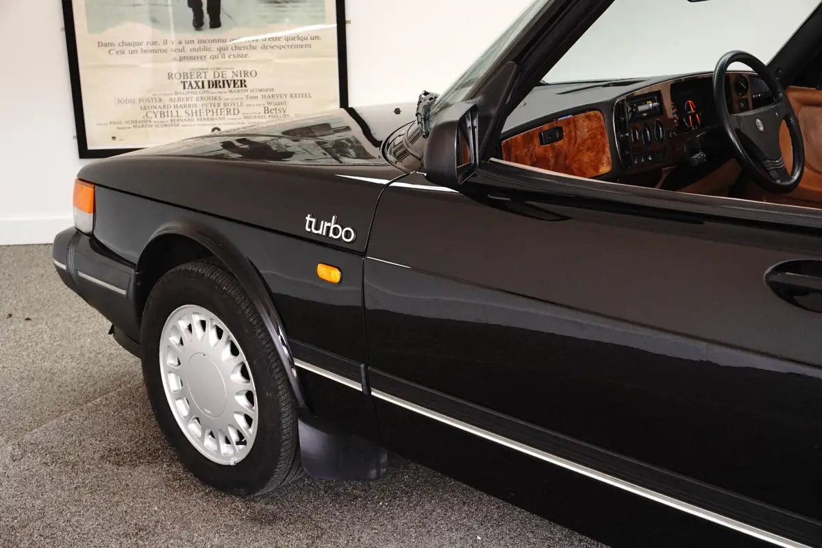 1989-saab-900-20-turbo-16v-convertible-2d-big-39