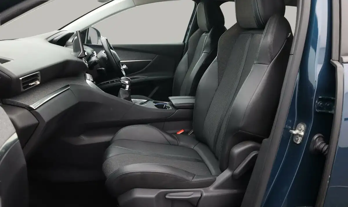 2021-peugeot-5008-suv-15-bluehdi-allure-premium-big-14