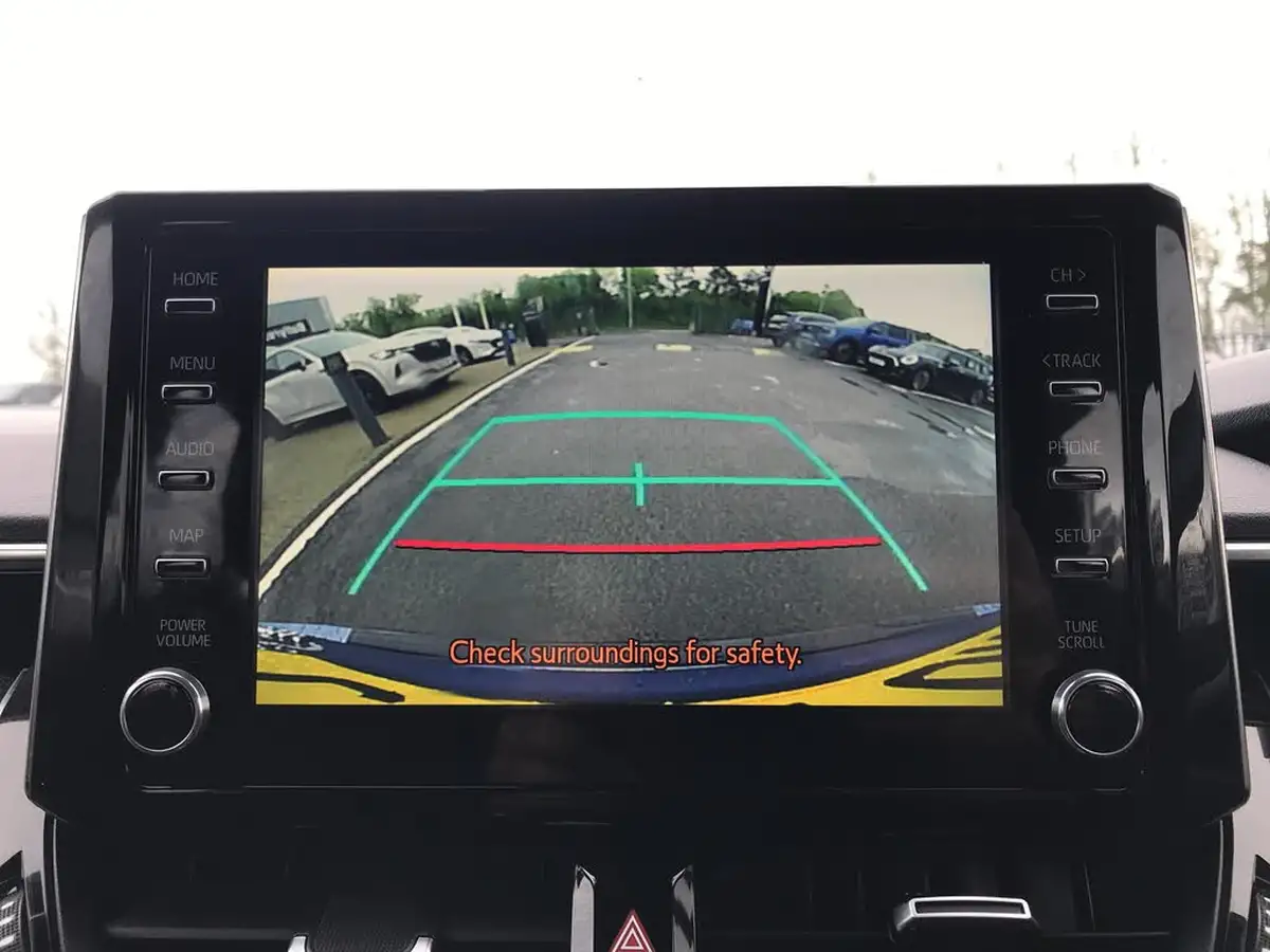 2021-toyota-corolla-18-vvt-i-icon-tech-spare-wheel-touring-sports-5d-big-19