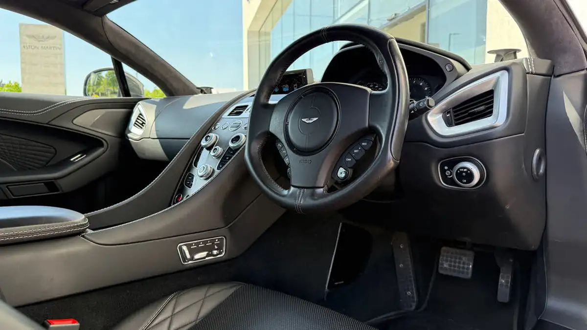 2019-aston-martin-vanquish-59-568bhp-big-19