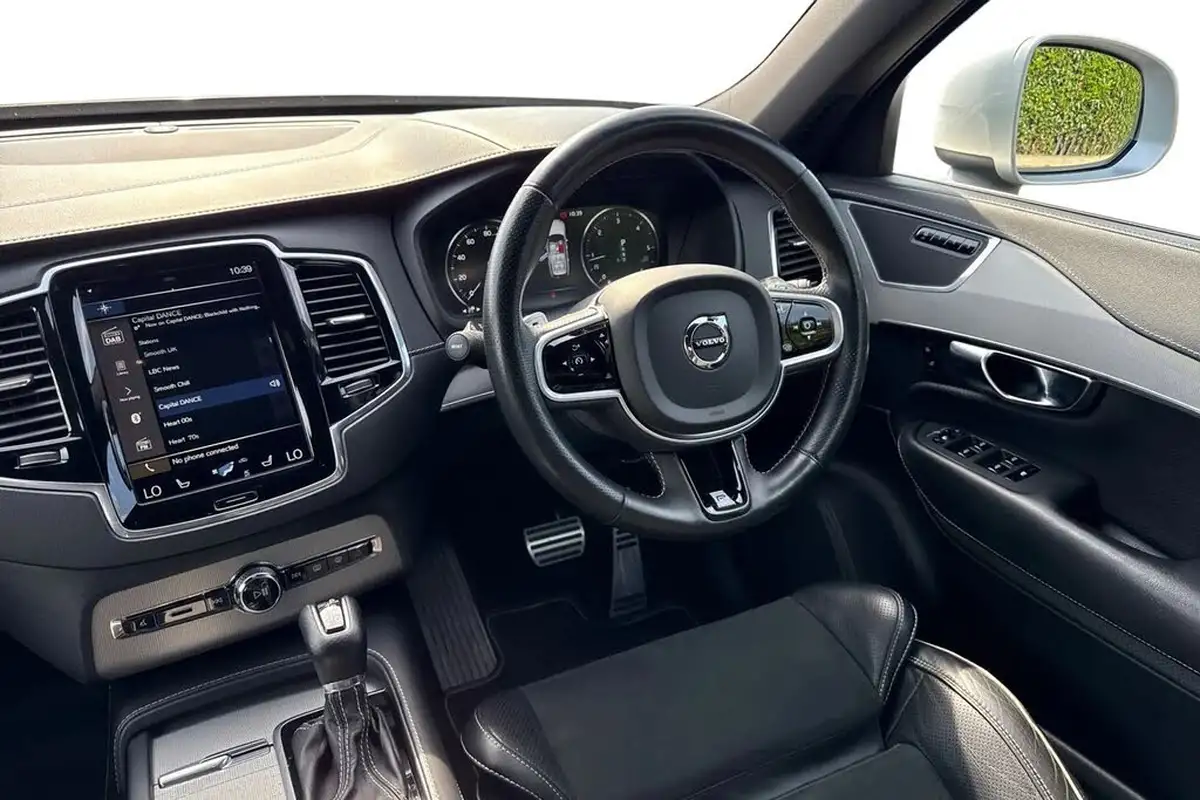 2018-volvo-xc90-20td-d5-r-design-4x4-big-17