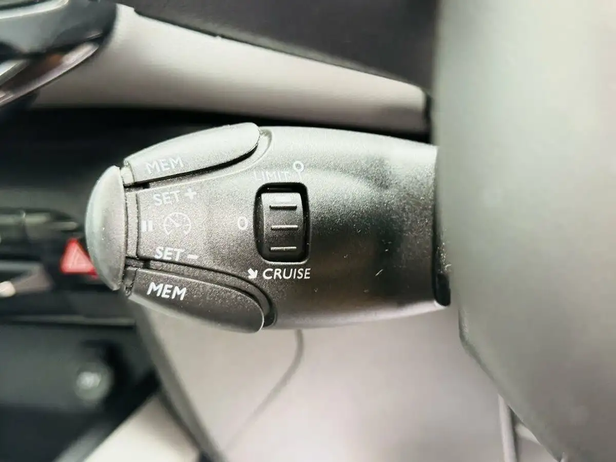 2019-citroen-c5-aircross-12-puretech-flair-big-16