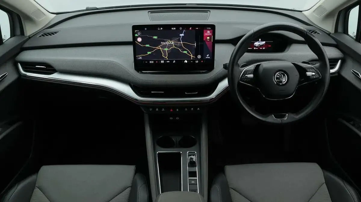 2021-skoda-enyaq-e-80-loft-82-kwh-big-13