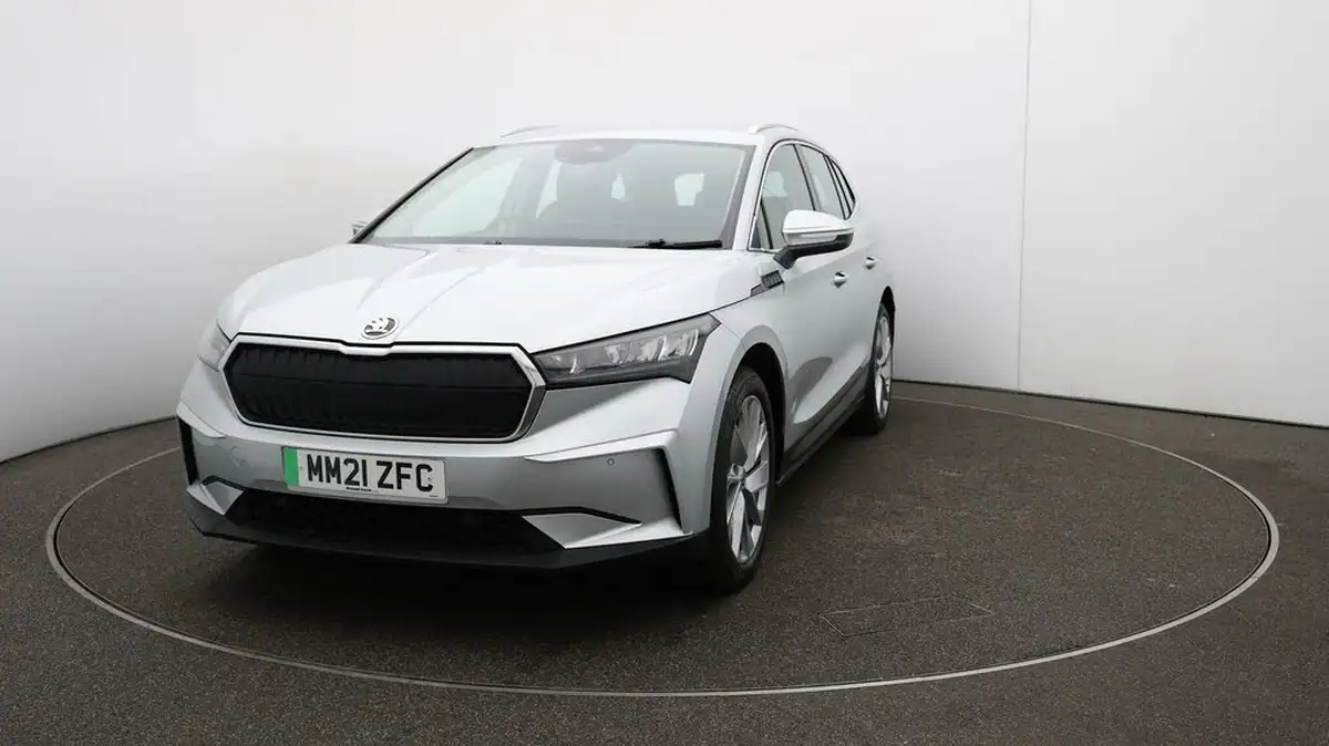 2021-skoda-enyaq-e-80-loft-82-kwh-big-30