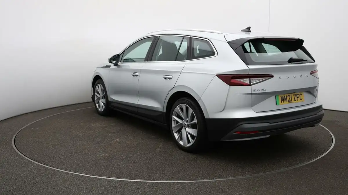 2021-skoda-enyaq-e-80-loft-82-kwh-big-54