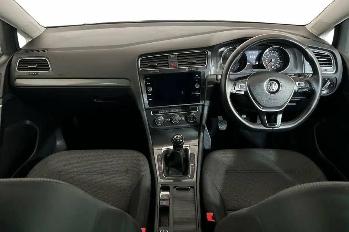 2019-volkswagen-golf-15-tsi-match-edition-130ps-hatchback-big-9