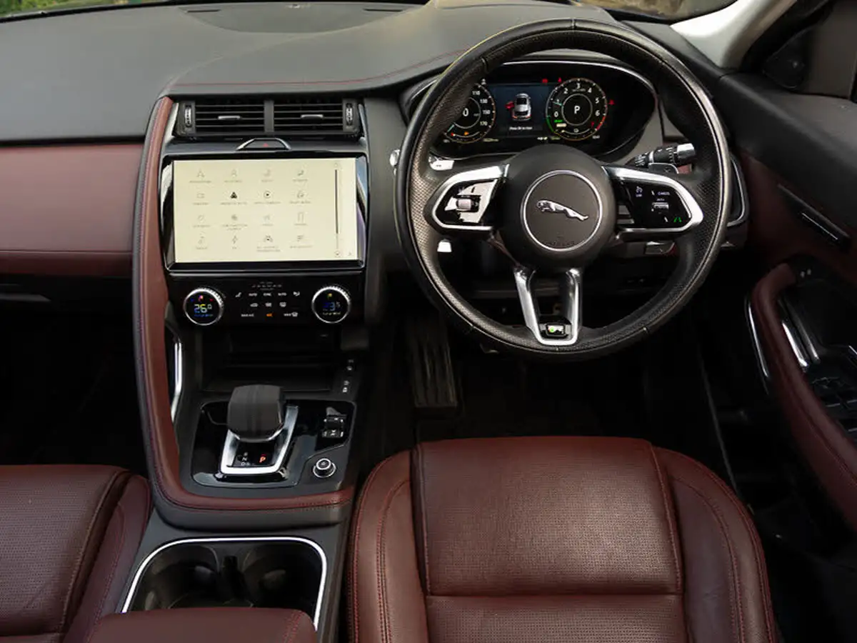 2021-jaguar-e-pace-15-p300e-r-dynamic-se-big-6