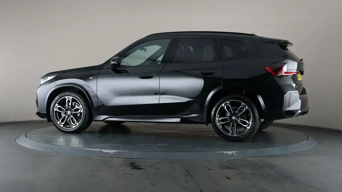 2022-bmw-x1-20td-sdrive-18d-m-sport-premier-big-71