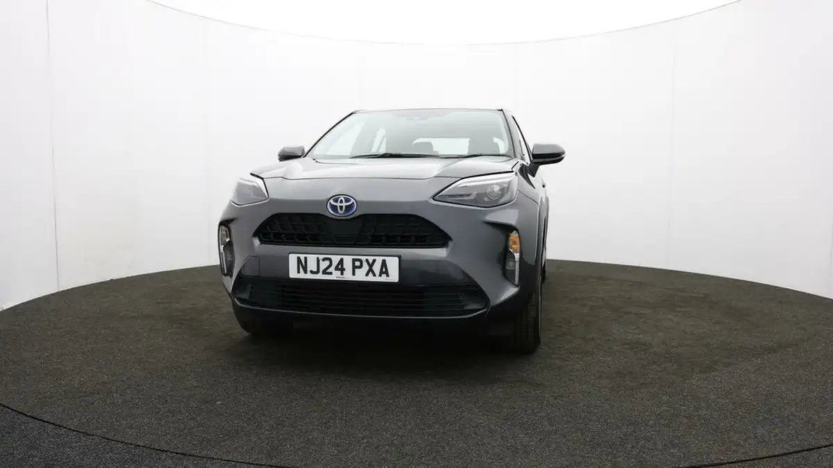2024-toyota-yaris-cross-15-vvt-i-icon-big-48