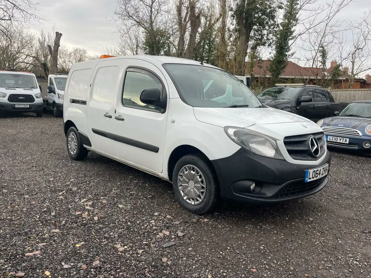 2014-mercedes-benz-citan-15-cdi-109-compact-panel-van-big-0