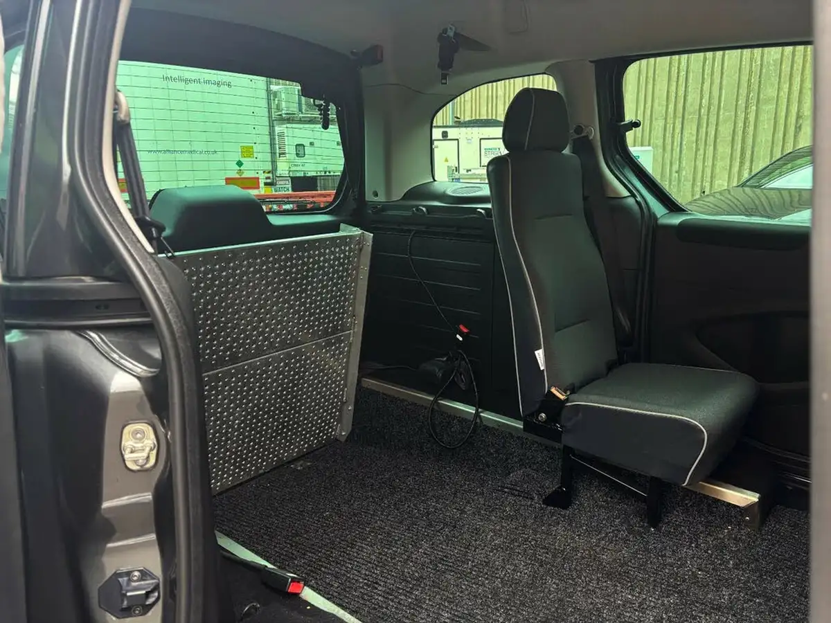2016-citroen-berlingo-16bluehdi-multispace-feel-edition-100ps-big-18