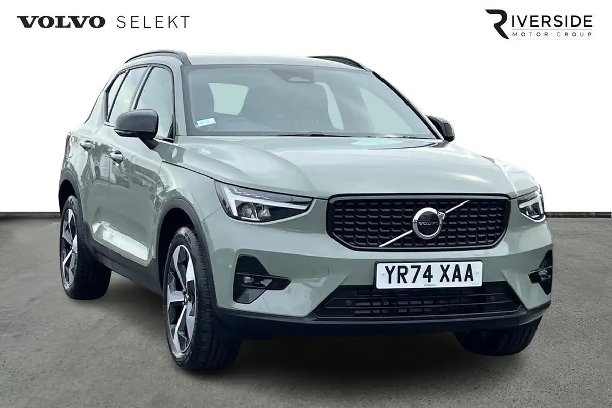 2024-volvo-xc40-20-b3-plus-big-0