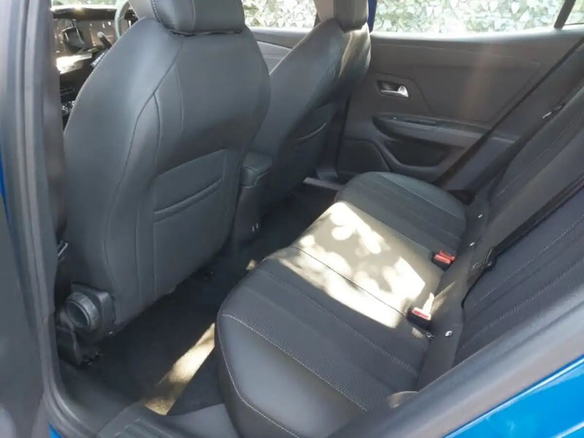 2022-vauxhall-mokka-12-elite-edition-130ps-auto-big-5