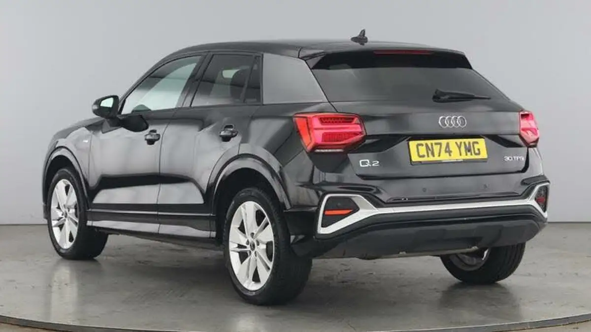 2024-audi-q2-10-30-tfsi-s-line-116ps-big-2