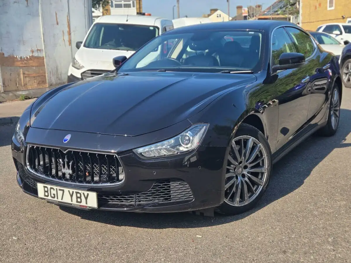 2017-maserati-ghibli-30td-big-7